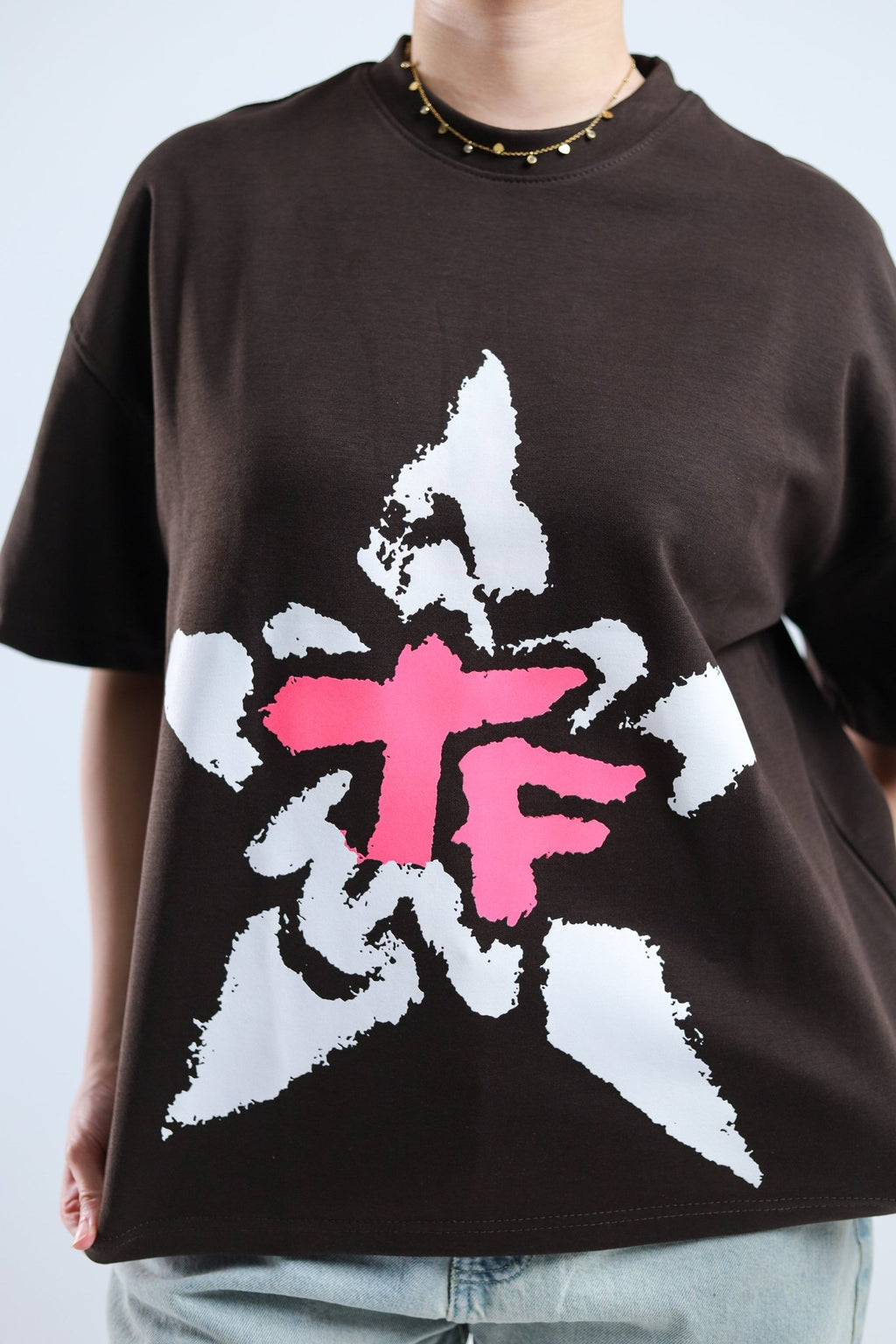 TF Star Boxy Tee - White / Brown - Tokyo Store